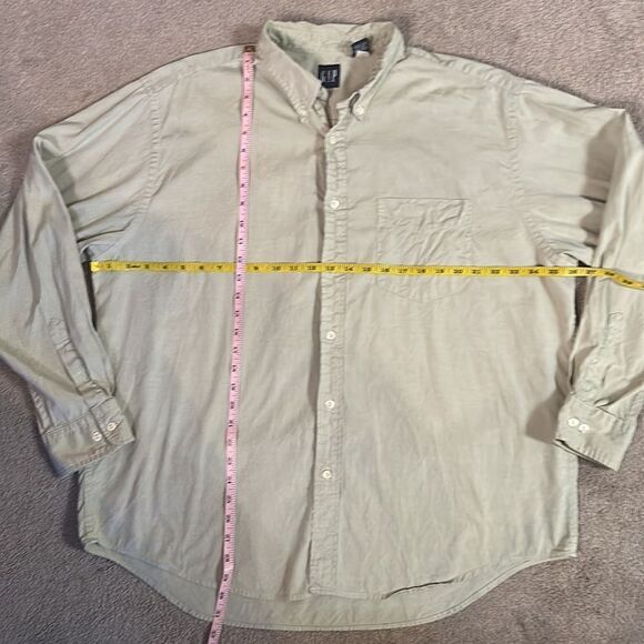 Gap Men’s Khaki Button Down Shirt! - Picture 4 of 7
